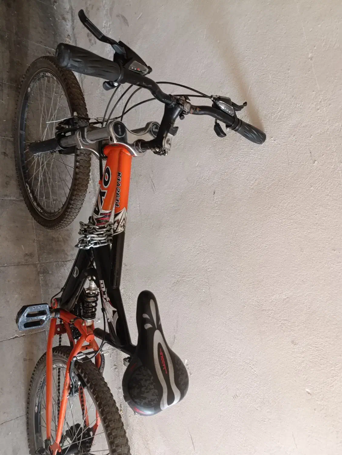 دوچرخه 26|دوچرخه، اسکیت، اسکوتر|صدرا-فارس, فاز ۲|دیوار