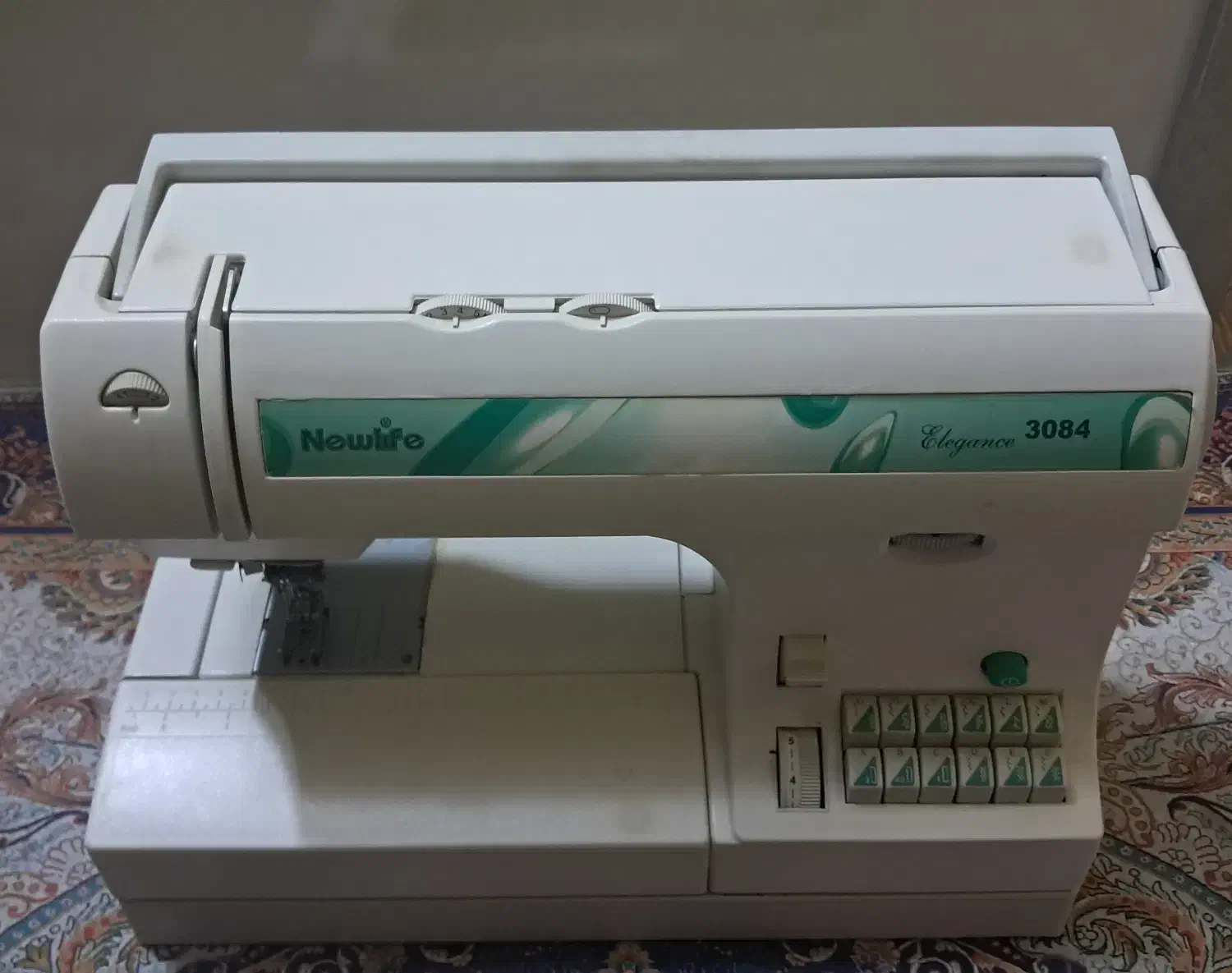 چرخ خیاطی|لوازم خیاطی و بافتنی|تربتحیدریه, کاشانی|دیوار