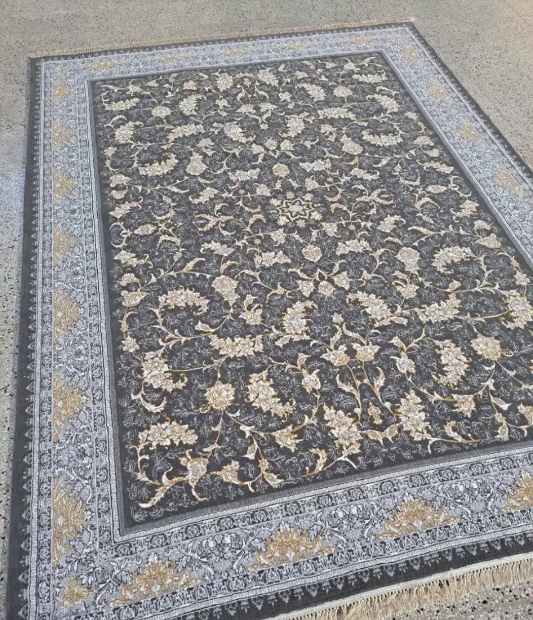 فرش آرین،|فرش|بابل, |دیوار