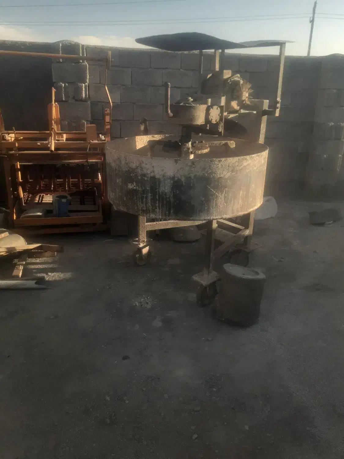 همزن ومکسر بلوک زنی|ماشینآلات صنعتی|کرمانشاه, |دیوار