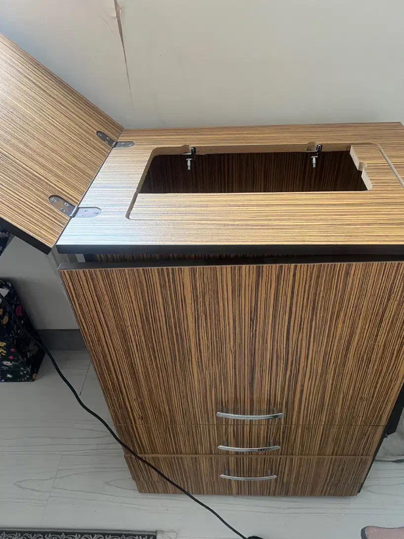 میز چرخ خیاطی|لوازم خیاطی و بافتنی|تهران, مرزداران|دیوار