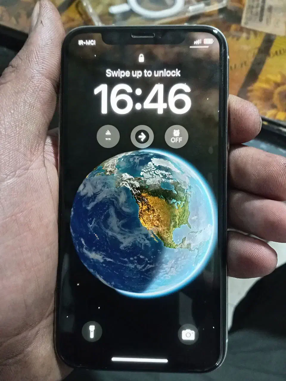 یک موبایل ۱۱پرو|موبایل|اراک, |دیوار