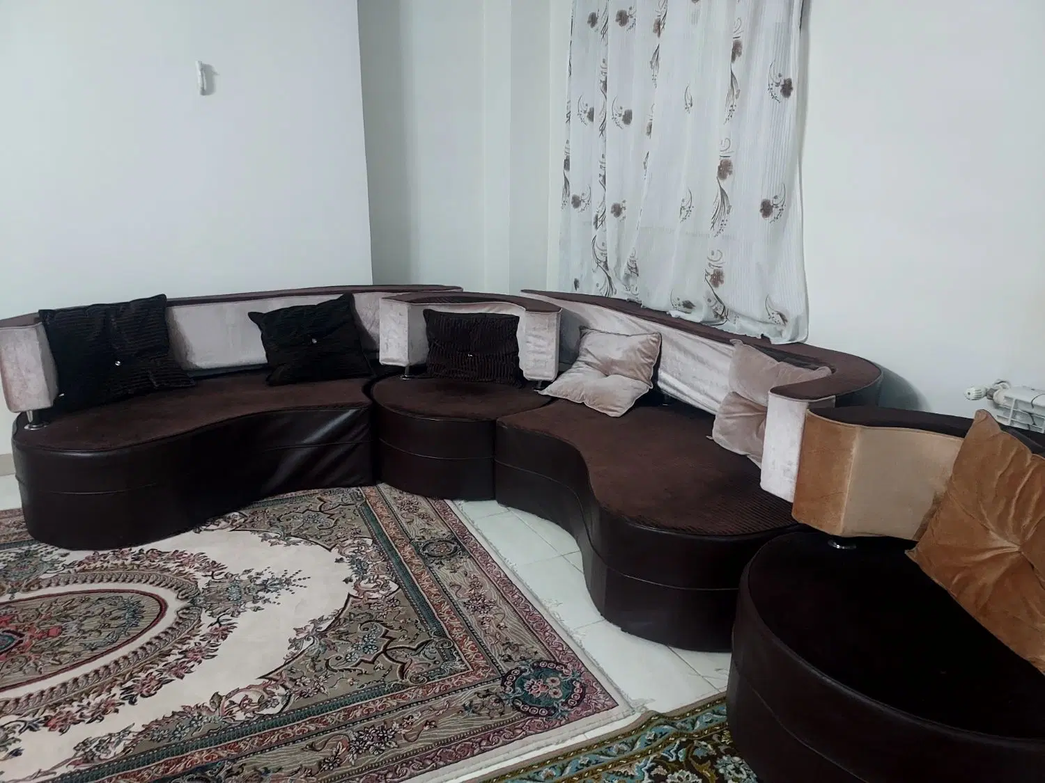 مبل ۷ نفره|مبلمان خانگی و میز عسلی|تهران, کیانشهر|دیوار