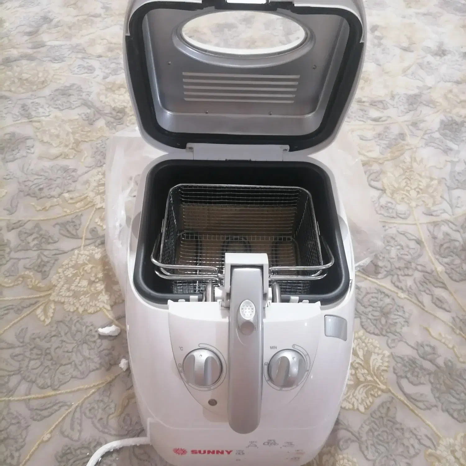 سرخ کن sunny کاملا نو و بدون استفاده|اجاق گاز و لوازم برقی پختوپز|قم, پردیسان|دیوار