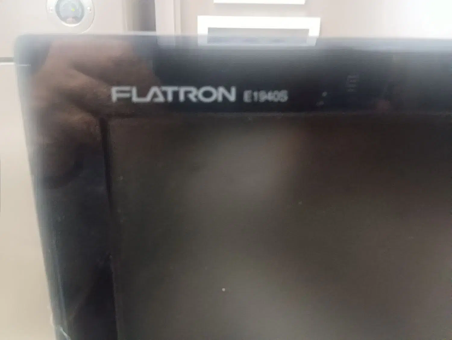 مانیتورال ای دی ال جی ۱۹اینچ|قطعات و لوازم جانبی رایانه|آمل, |دیوار