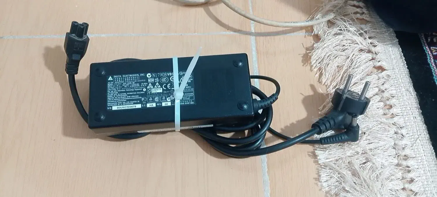 لنز دوربین|دوربین عکاسی و فیلم‌برداری|قدس, شهر‌قدس|دیوار