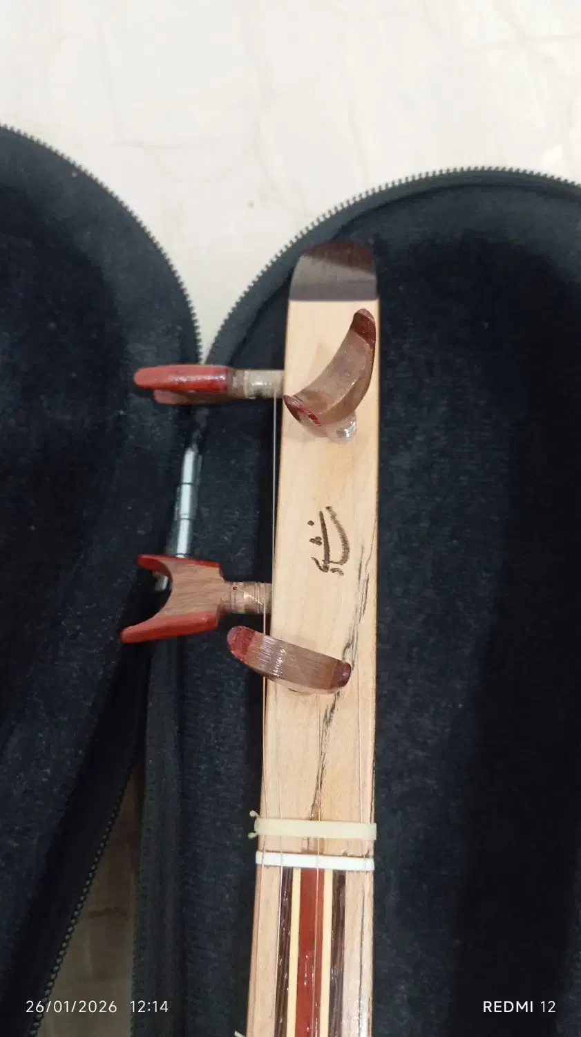 ساز سه تار|سازهای سنتی|کرمان, |دیوار