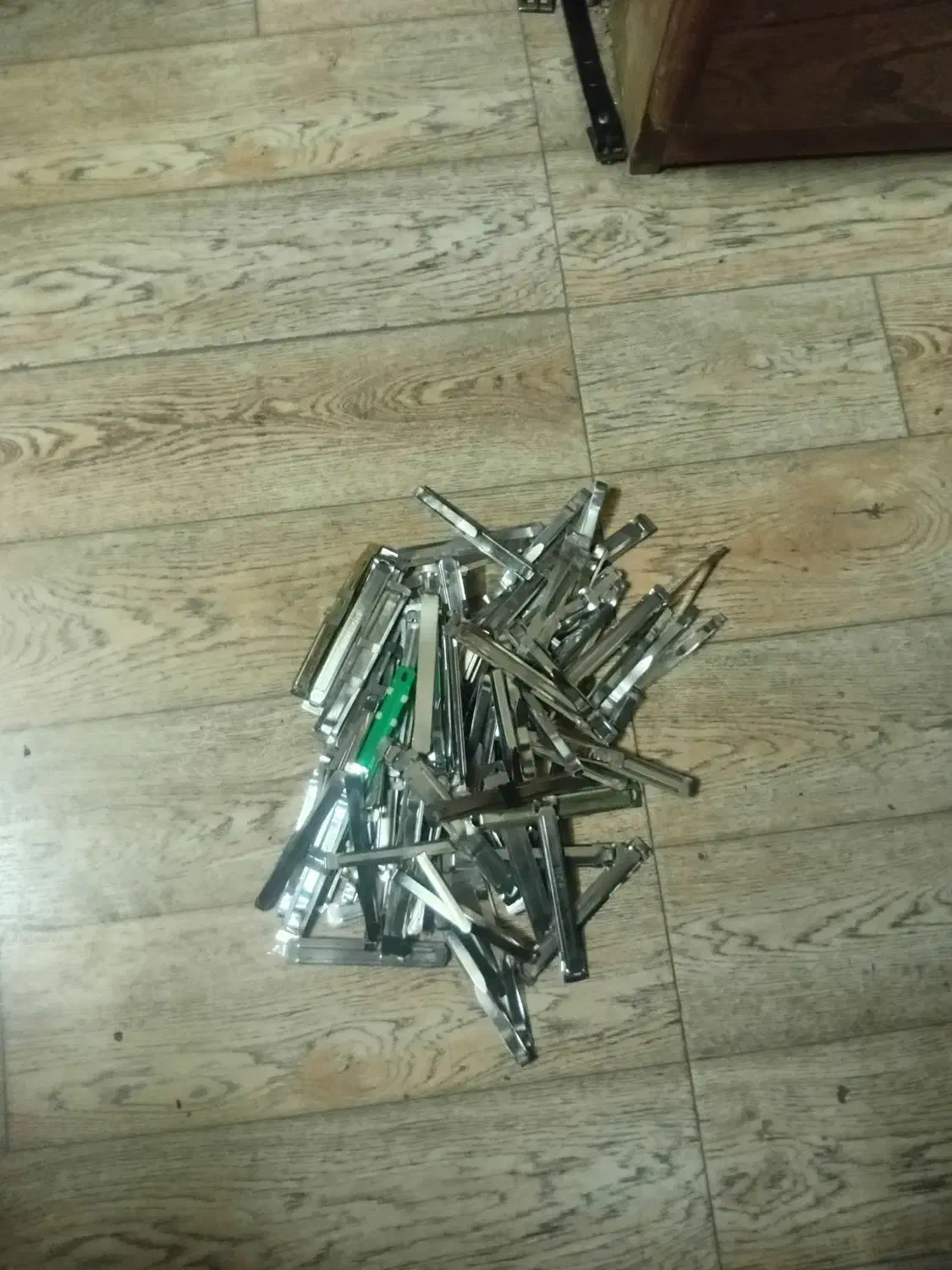 گیره دونه ای پونصد تک تومن مناسب پوشه کاغذ|لوازم التحریر|همدان, |دیوار