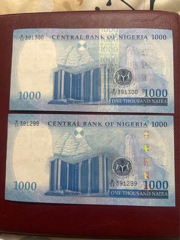 اسکناس ۱۰۰۰ نایرا نیجریه ۲۰۲۴|کلکسیون سکه، تمبر، اسکناس|اراک, |دیوار