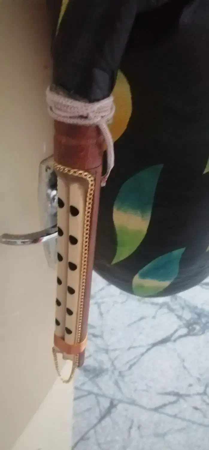 نی انبان|سازهای بادی|بوشهر, |دیوار