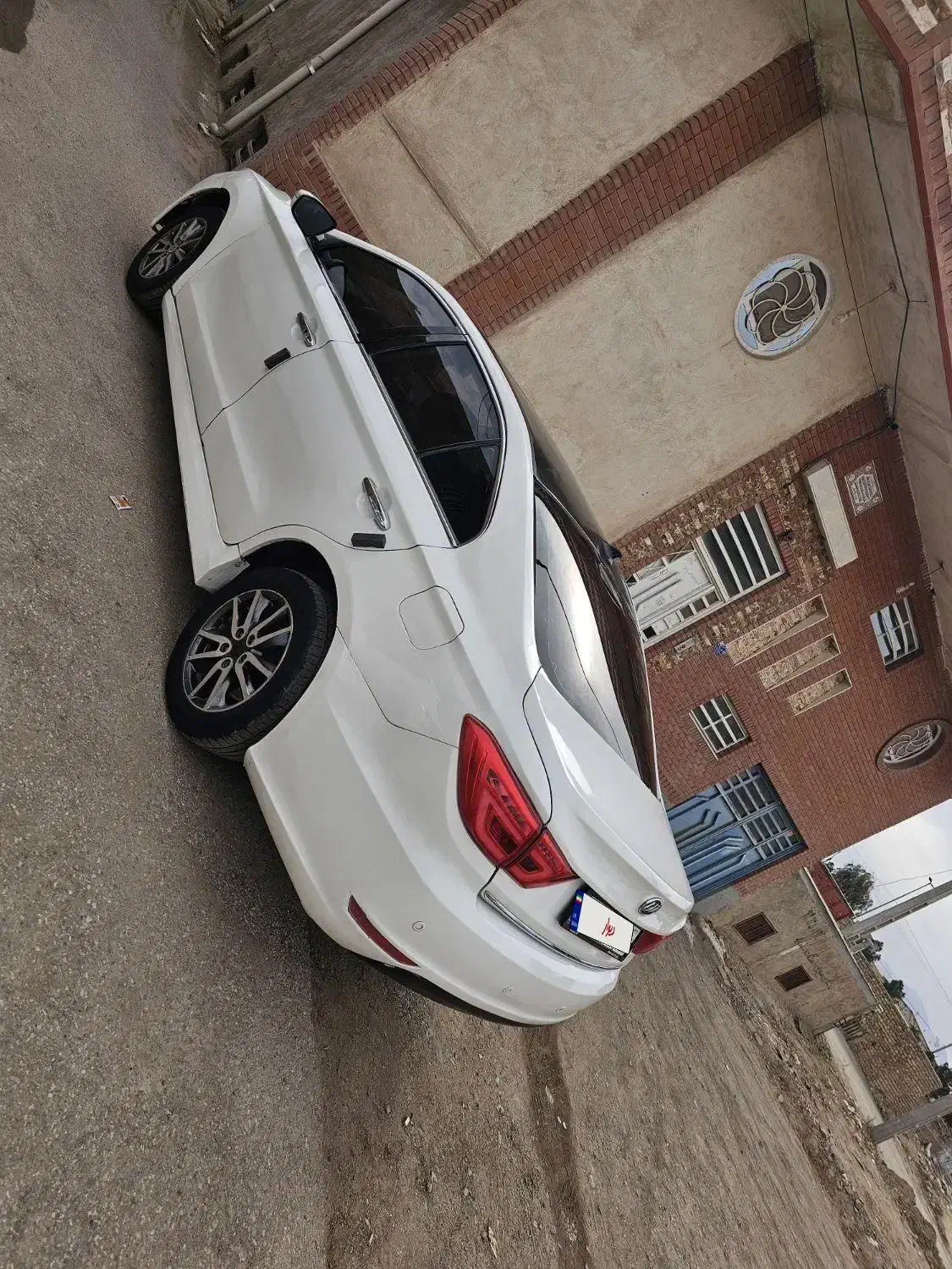 لیفان ۸۲۰ مدل ۹۷|خودرو سواری و وانت|سیرجان, |دیوار