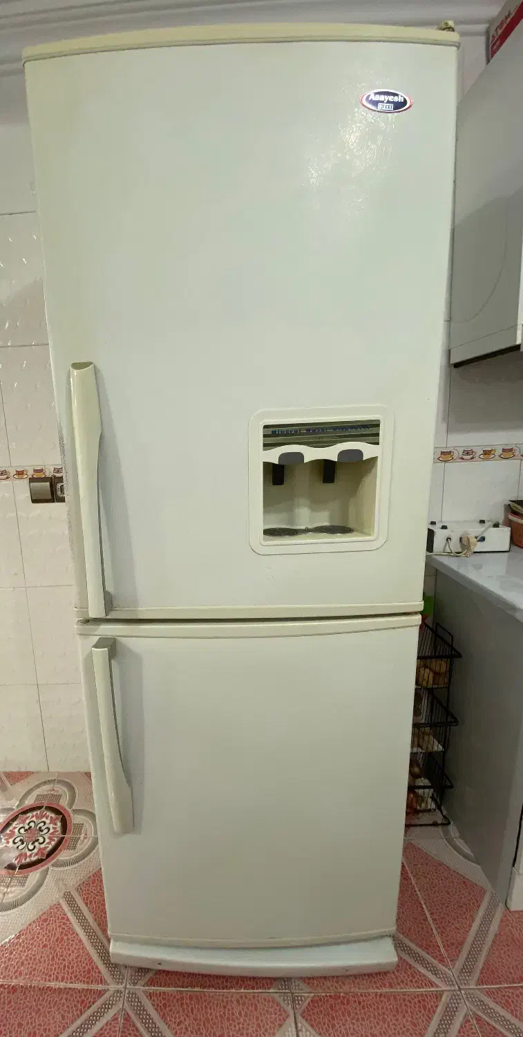 یخچال|یخچال و فریزر|باخزر, |دیوار