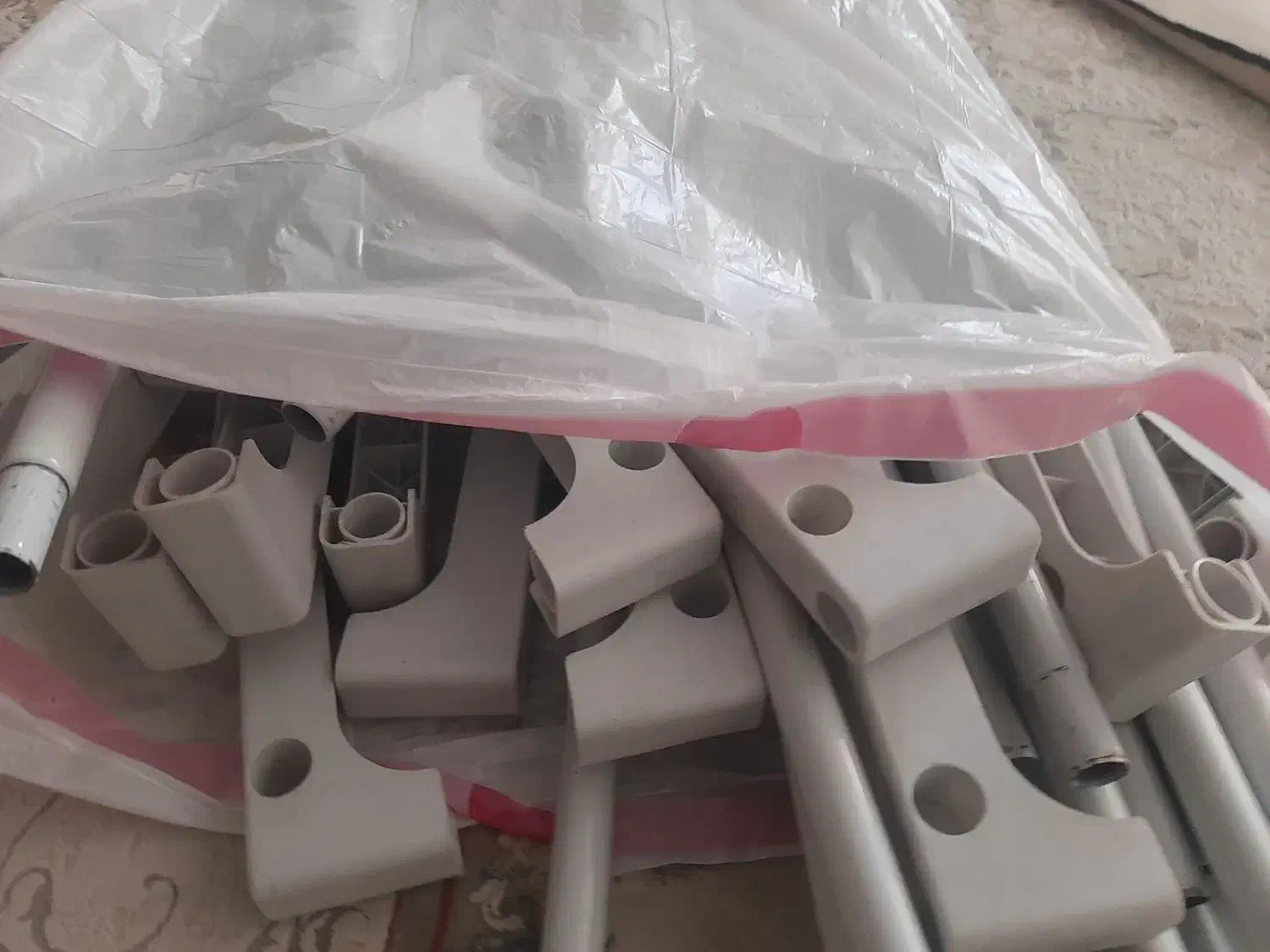 کمد برزنتی|جاکفشی، کمد، دراور|فردیس, سرحد آباد|دیوار