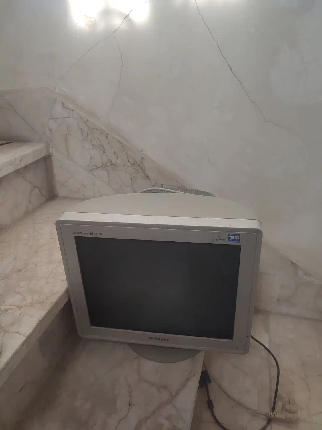 مانیتور|رایانه رومیزی|بجنورد, |دیوار