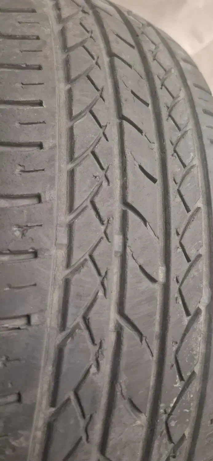 لاستیک دست دوم کارکرده|قطعات یدکی و لوازم جانبی|تهران, شهرک کوهسار|دیوار