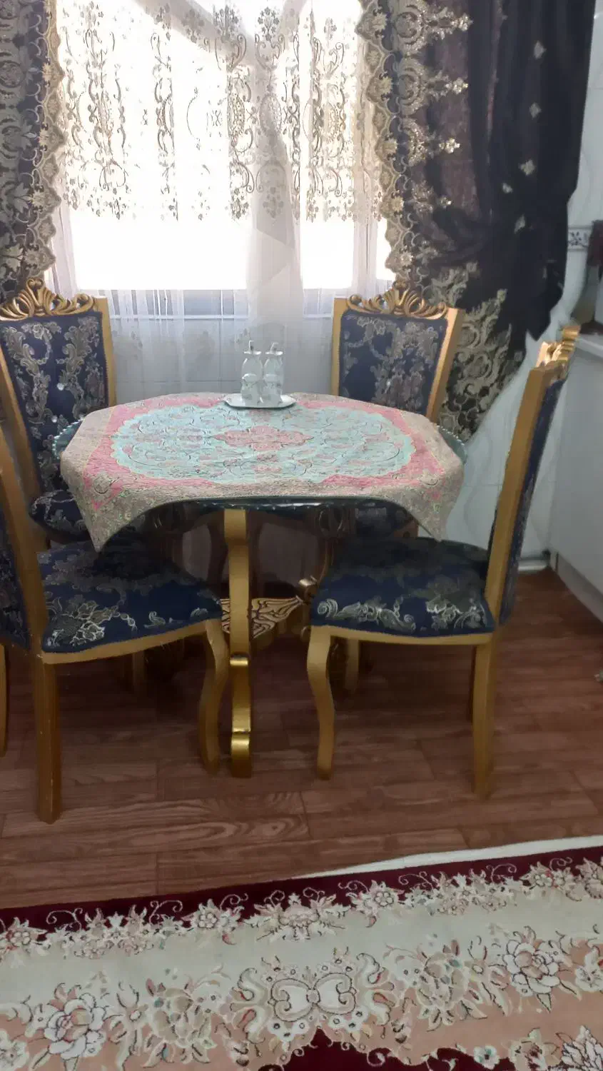 میزغذاخوری ۴نفره|میز و صندلی غذاخوری|نسیم‌شهر, |دیوار