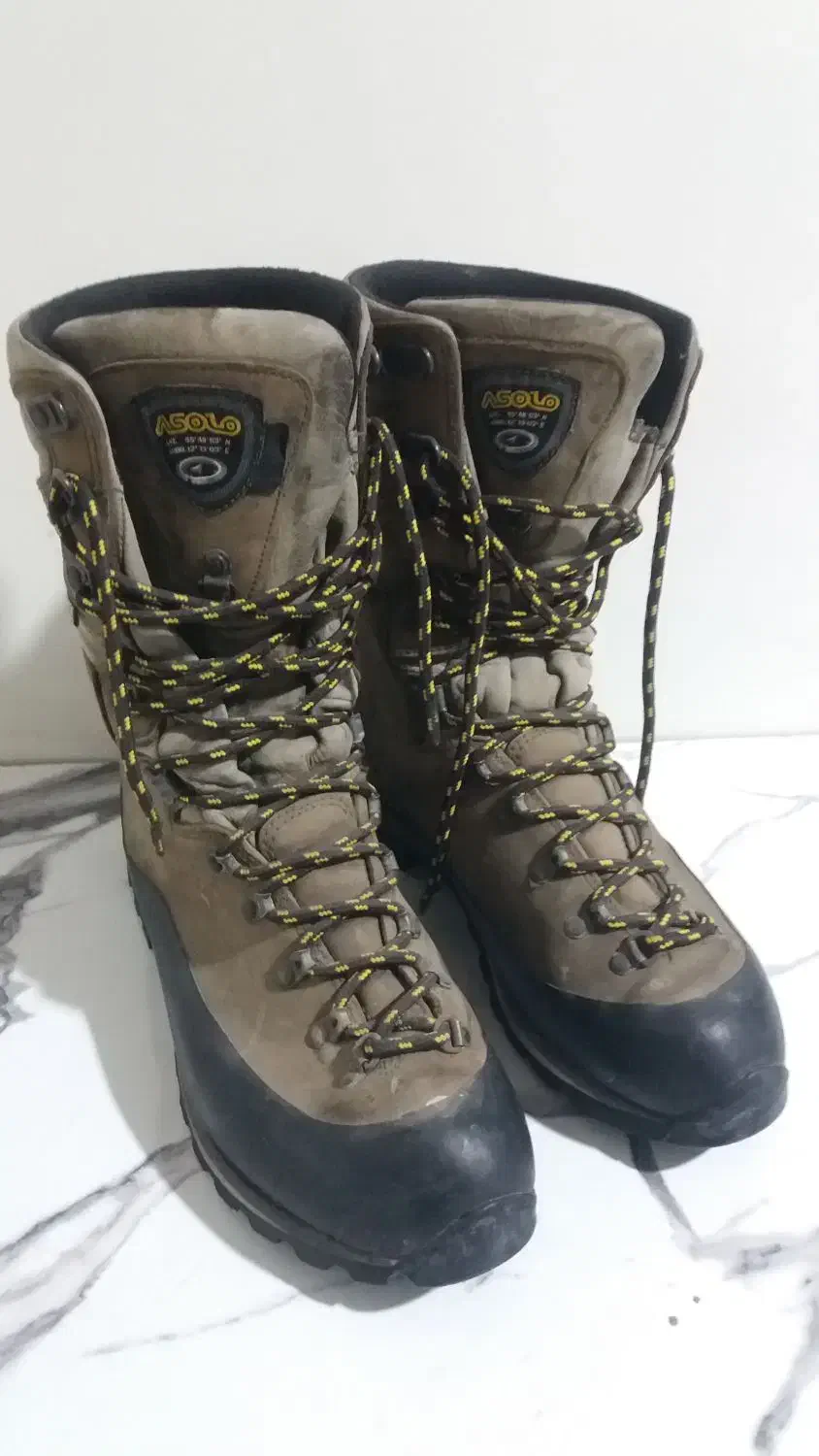 کفش کوهنوردی آسولو|کیف، کفش، کمربند|چهاردانگه (تهران), |دیوار