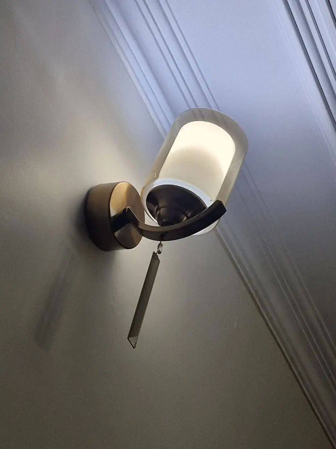 یک جفت لوستر و یک جفت دیوارکوب|لوستر و چراغ آویز|تهران, باشگاه نفت|دیوار