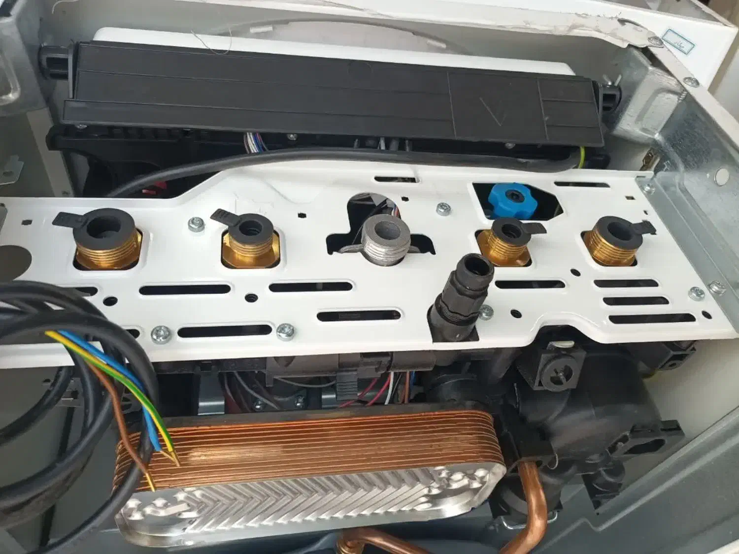 فروش انواع پکیج خارجی استوک اروپایی|آبگرمکن، پکیج، شوفاژ|ایلام, |دیوار