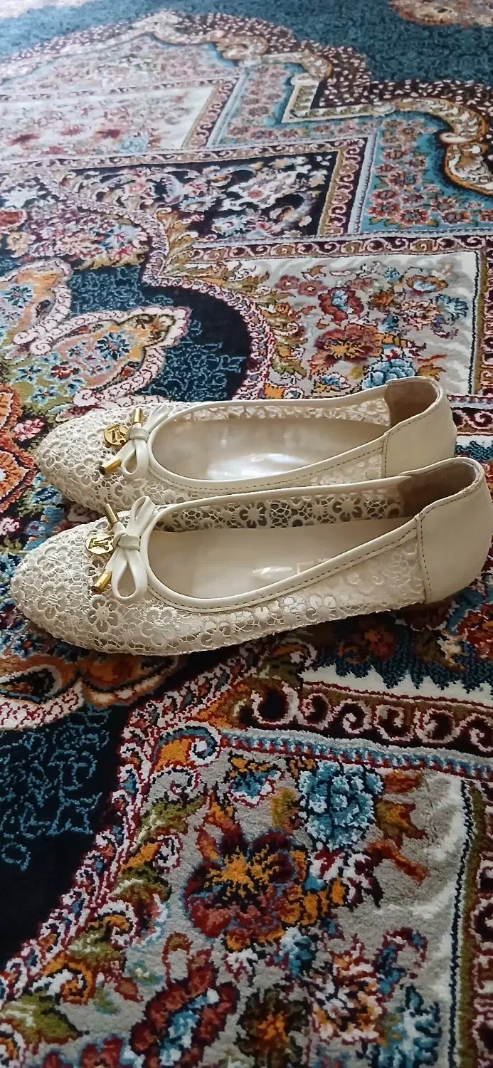 یک جفت کفش قشنگ وشیک|کیف، کفش، کمربند|قرچک, باقرآباد|دیوار