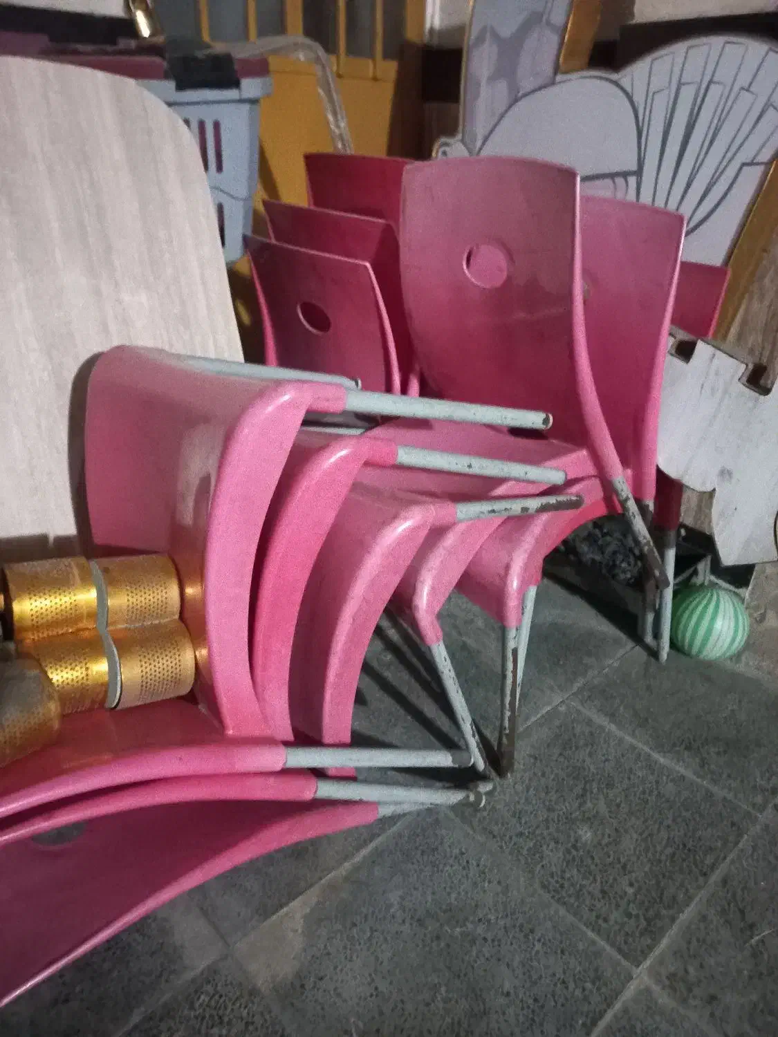 صندلی سالم کارکرده|صندلی و نیمکت|ساری, |دیوار