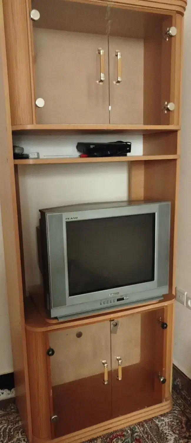 فروش تلویزیون با بوفه|تلویزیون و پروژکتور|شهرضا, |دیوار