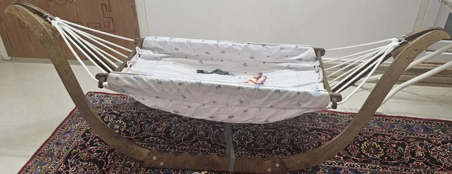 گهواره نوزاد|اسباب و اثاث بچه|قم, باجک یک|دیوار