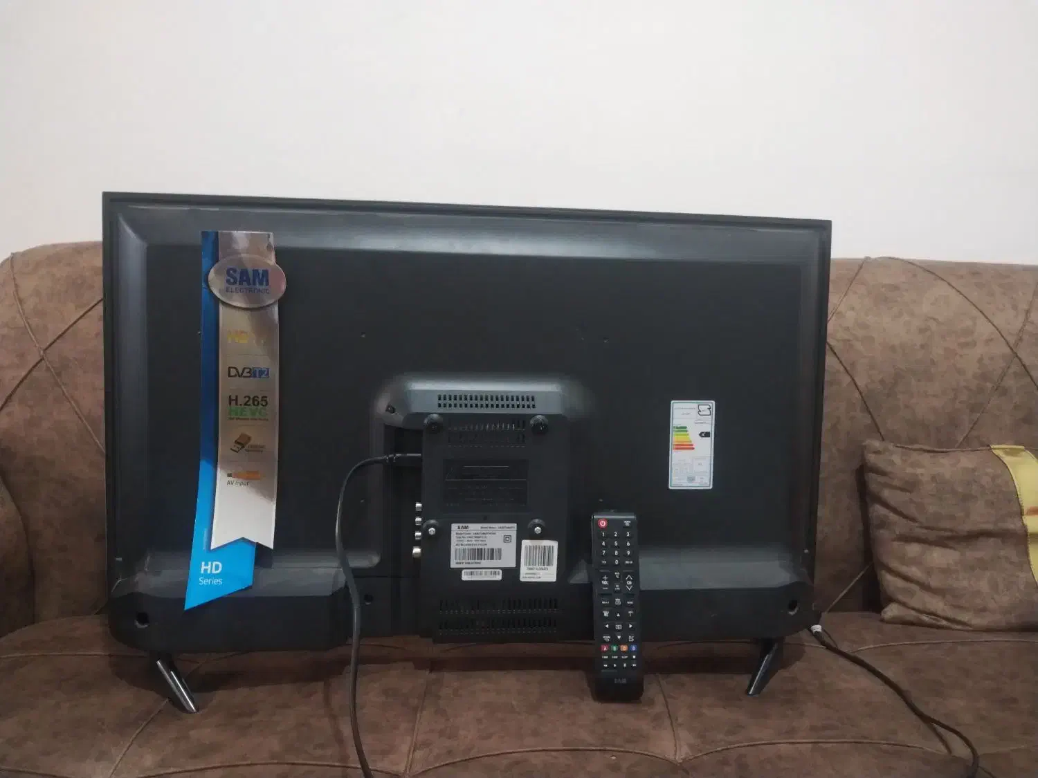 تلویزیون 32اینچ سام|تلویزیون و پروژکتور|شهرکرد, |دیوار