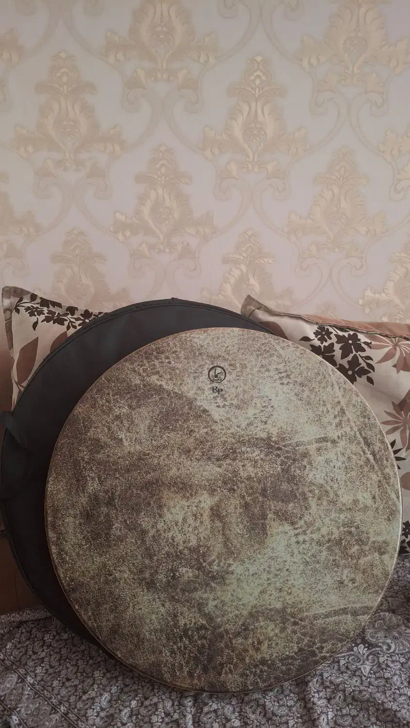 دف سما با کیف|سازهای سنتی|شیراز, آبیاری|دیوار