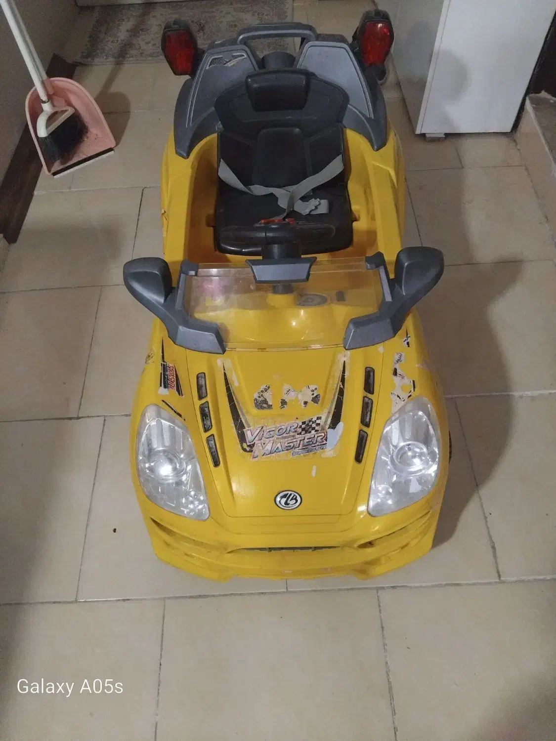 ماشین شارژی|اسباببازی بچه|گلبهار, شهر جدید گلبهار|دیوار