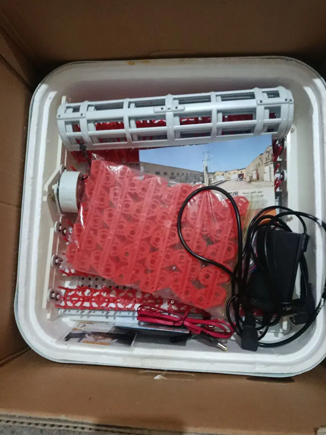 دستگاه جوجه کشی ایزی باتور 48 تایی|لوازم جانبی حیوانات|رودهن, |دیوار