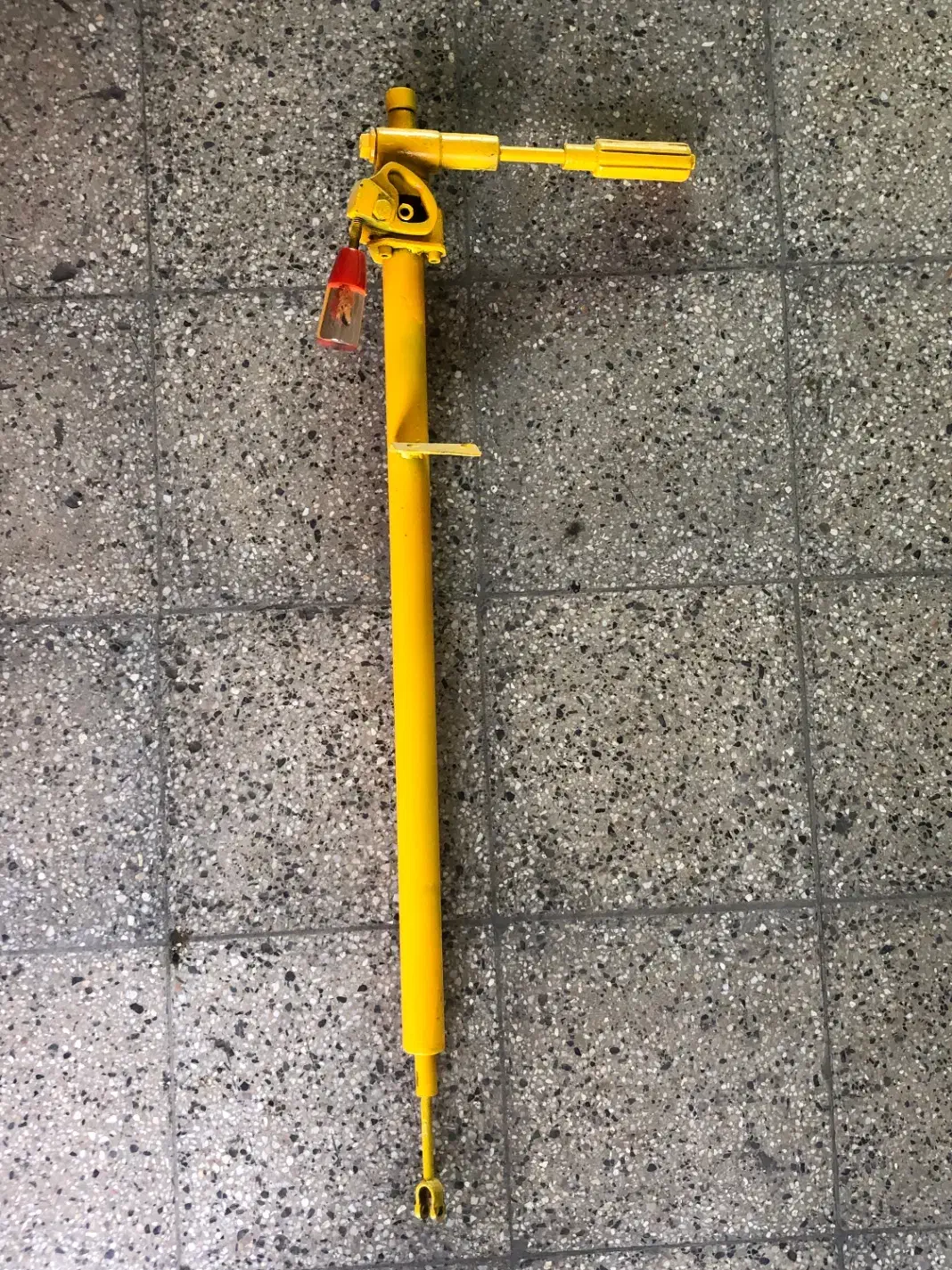 لوازم لودر و رینگ ماشینهای راهسازی|قطعات یدکی و لوازم جانبی|خاوران, |دیوار