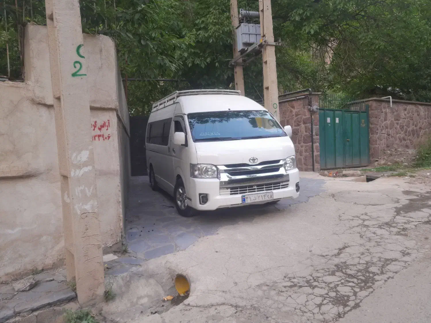 دربستی ون تویوتا هایس ۱۴نفره  ب نقاط کل کشور|خدمات حمل و نقل|ایلام, |دیوار