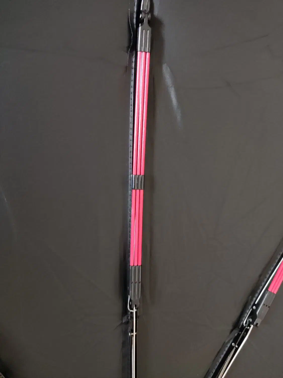 چتر|کوهنوردی و کمپینگ|شیراز, مبعث|دیوار