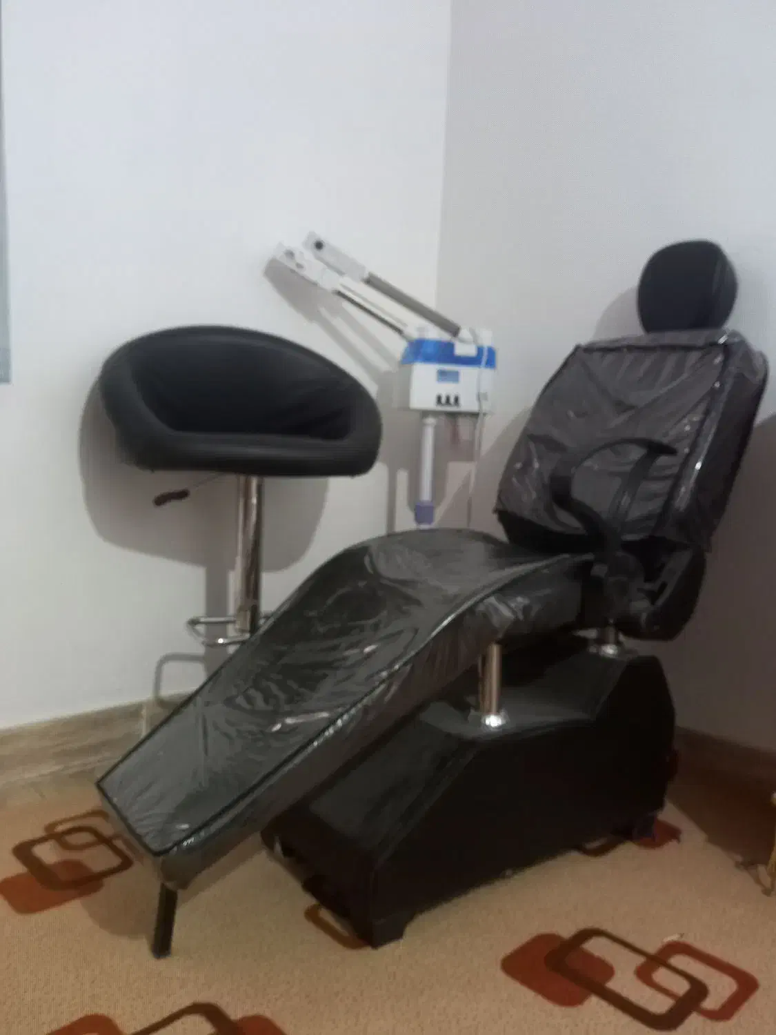 صندلی اریشگاه|آرایشگاه و سالنهای زیبایی|دهدشت, |دیوار