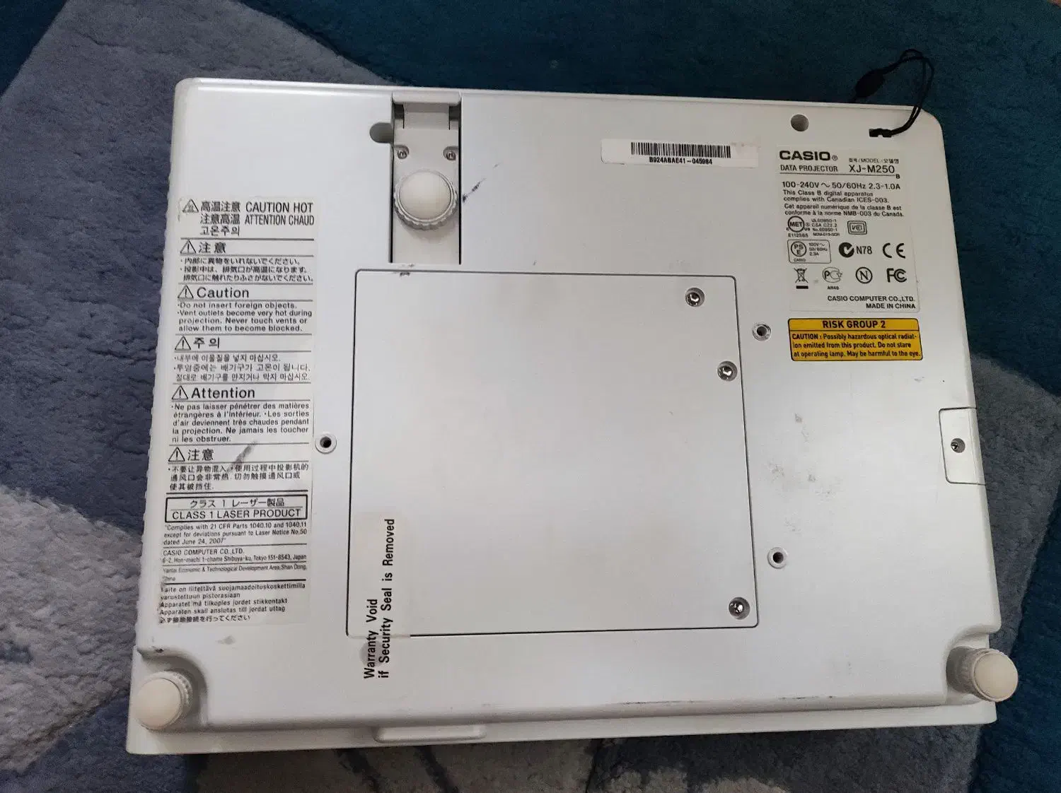 ویدیو پرژکتور casio M250 فوق العاده تمیز|تلویزیون و پروژکتور|اصفهان, عقیق|دیوار