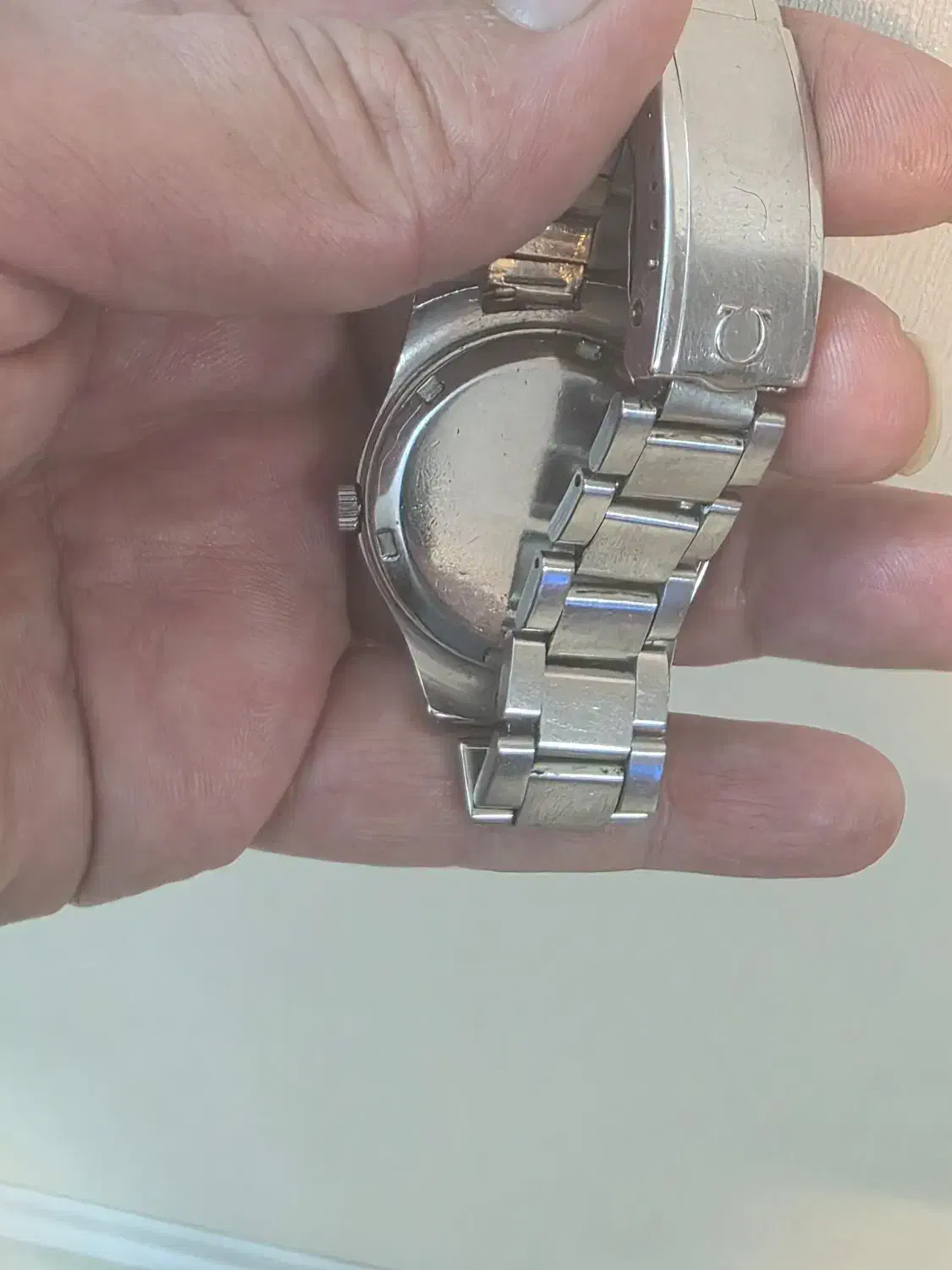 امگا اتوماتیک ودیاپازون|ساعت|فولادشهر, B4|دیوار