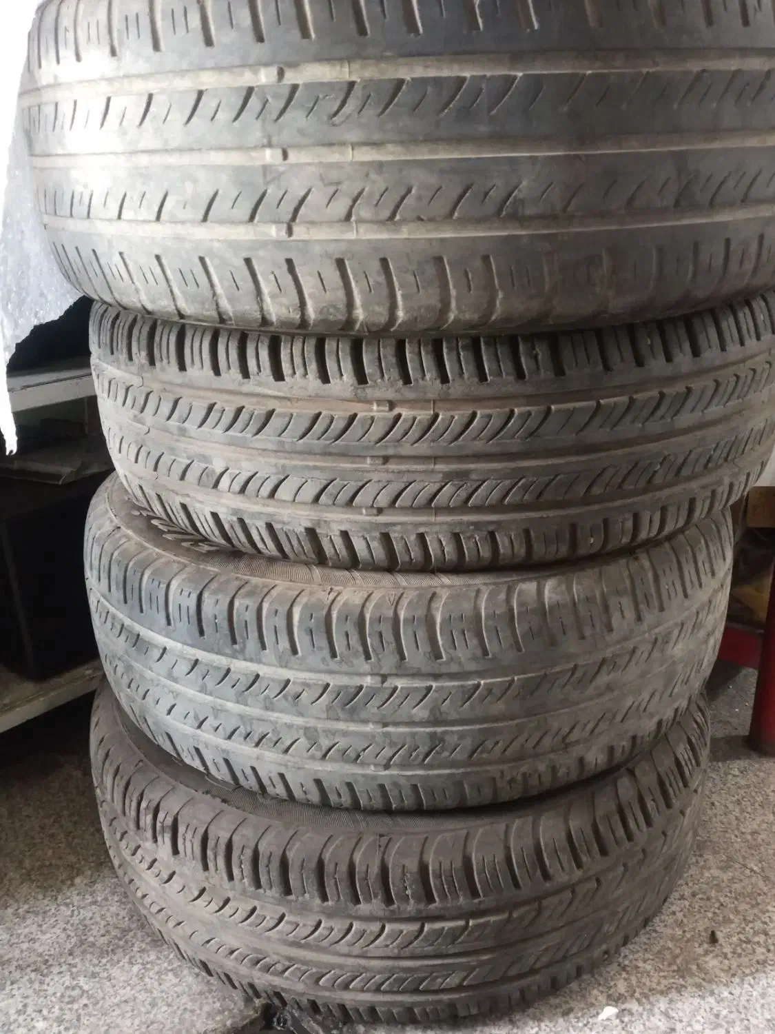 لاستیک|قطعات یدکی و لوازم جانبی|دهگلان, |دیوار