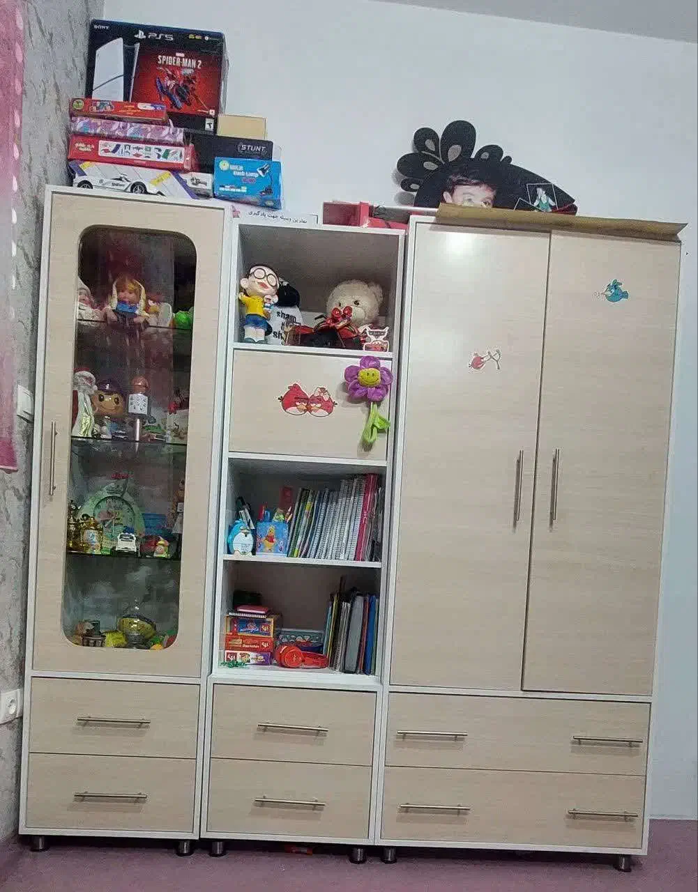 تخت نوجوان - کمد - ویترین - کتابخانه - بغل تختی|تخت و سرویس خواب|کاشان, دانش|دیوار