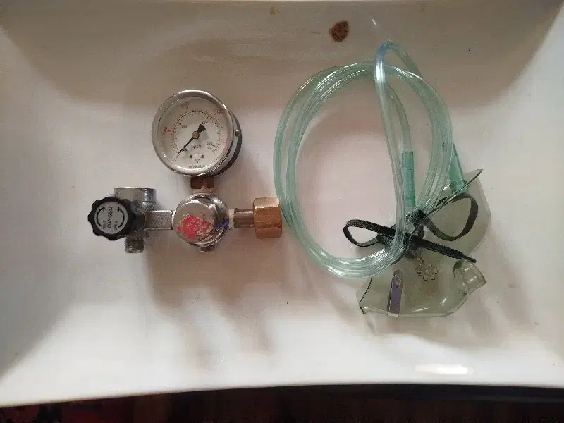 مانو متر دستگاه اکسیژن هوا بدون کپسول|پزشکی|مشهد, هفت تیر (آب و برق)|دیوار