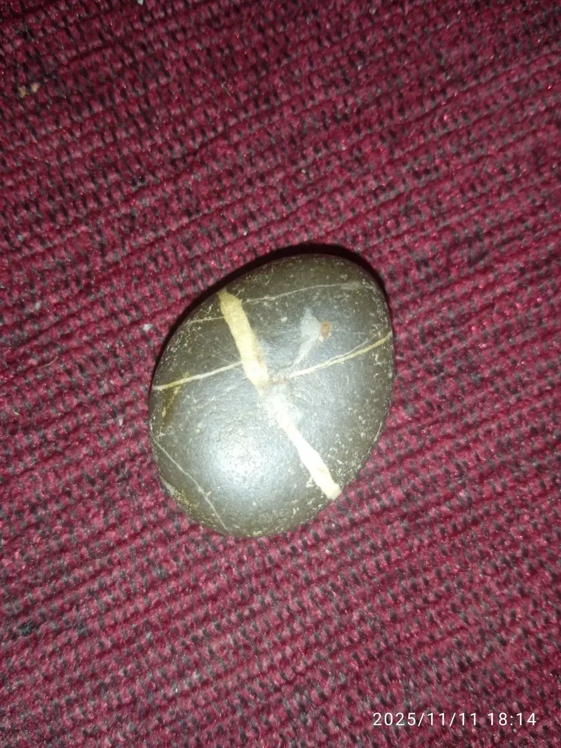 سنگ شهاب|کلکسیون اشیاء عتیقه|تربت جام, حافظ|دیوار