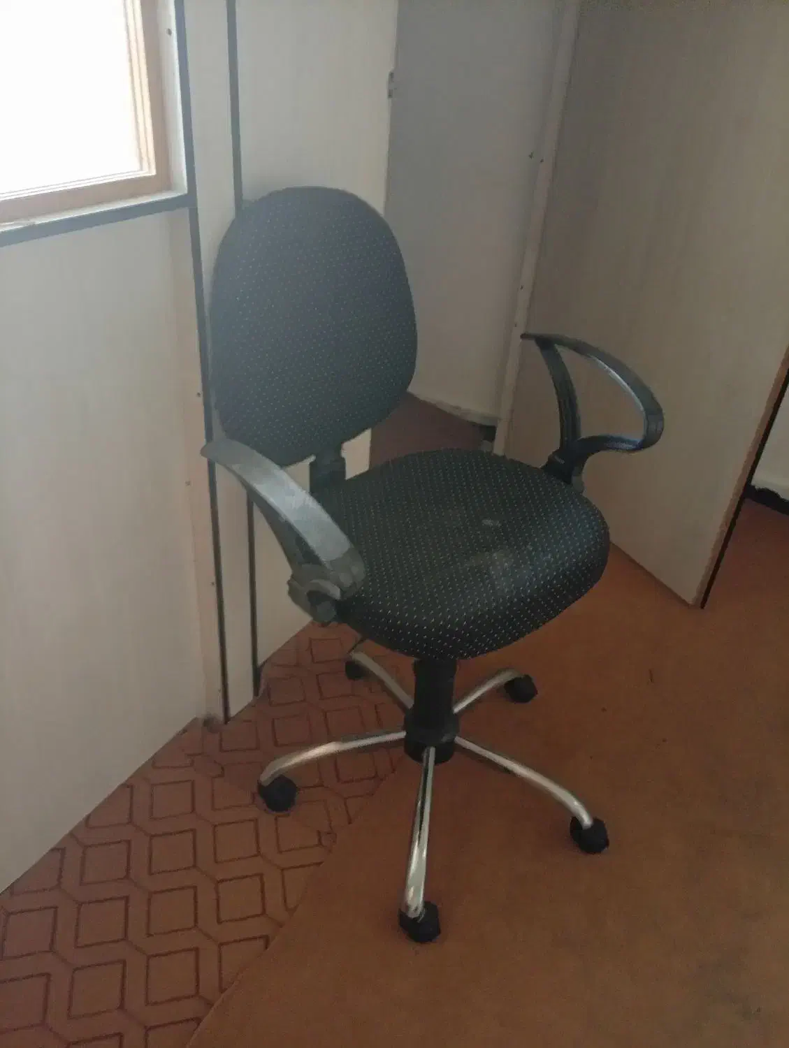 صندلی میز کامپیوتر|مبلمان اداری|تیران, |دیوار