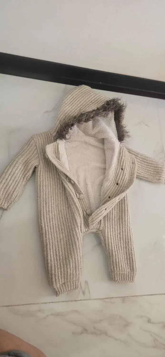 سرهمی داخل پشمی بافت ترک|کفش و لباس بچه|هشتگرد, فاز ۲ مهستان|دیوار