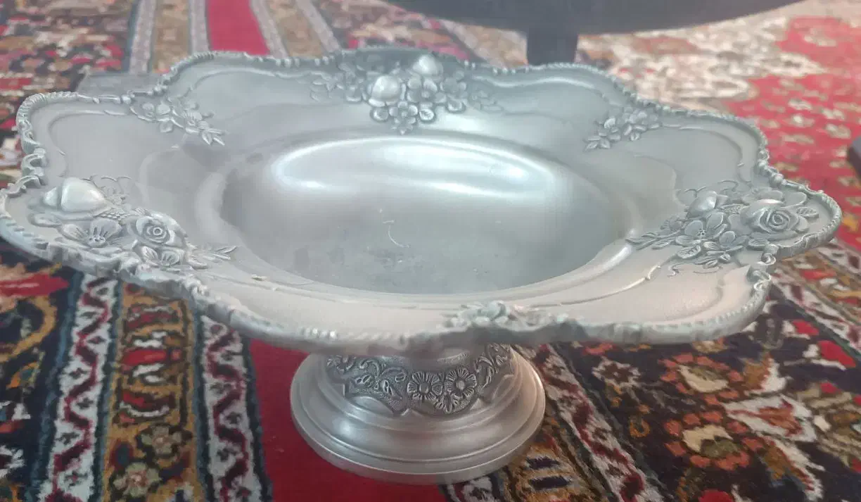 ظروف سیلور اصل پایه دار|ظروف سرو و پذیرایی|خوی, |دیوار