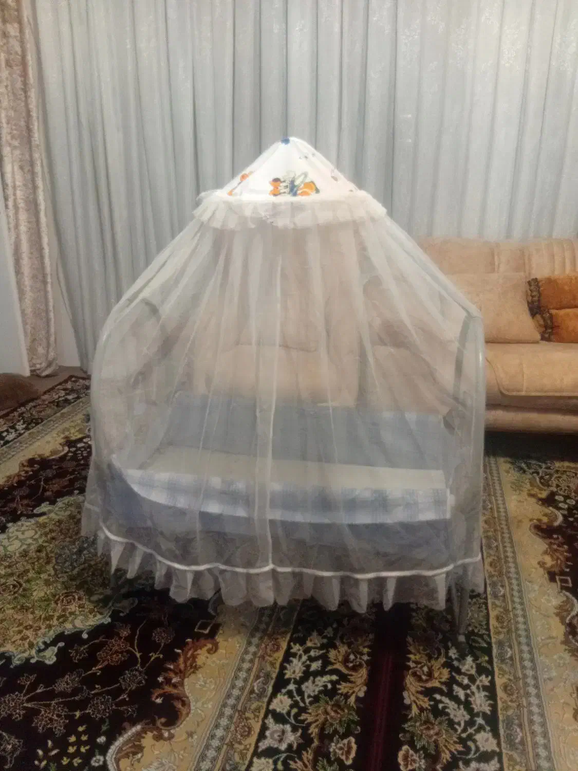 گهواره|تخت و صندلی بچه|ماکو, |دیوار