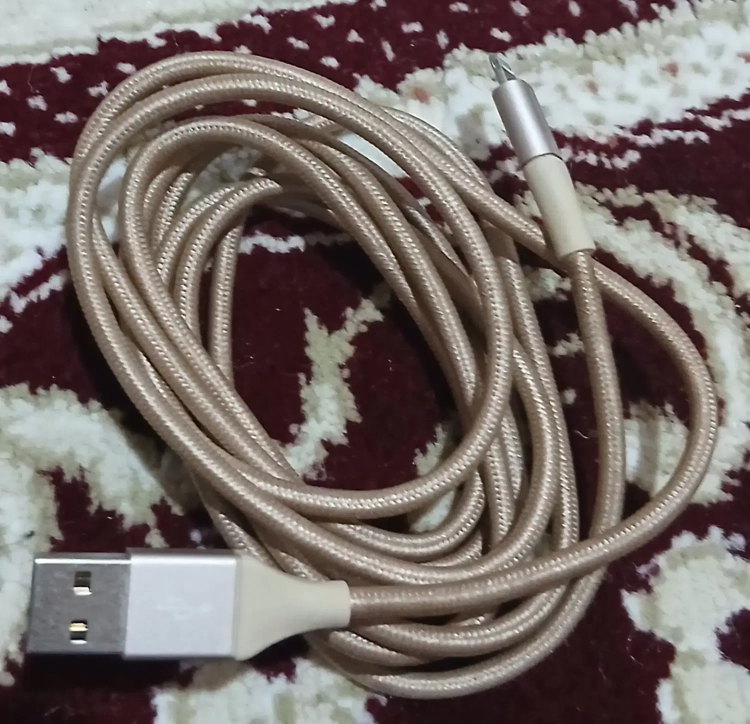 کابل‌لاتنینگ‌آمازون‌بیسیکس1.9متریاصلی استانداردMFI|لوازم جانبی موبایل و تبلت|رشت, یخسازی|دیوار