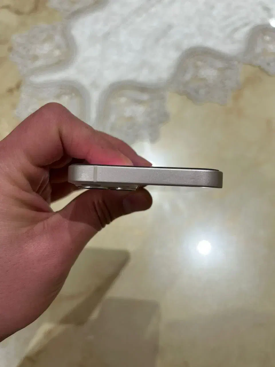 ایفون ۱۳ نرمال ۱۲۸ سفید zaa دو سیم کارت پک اصلی|موبایل|خوی, |دیوار