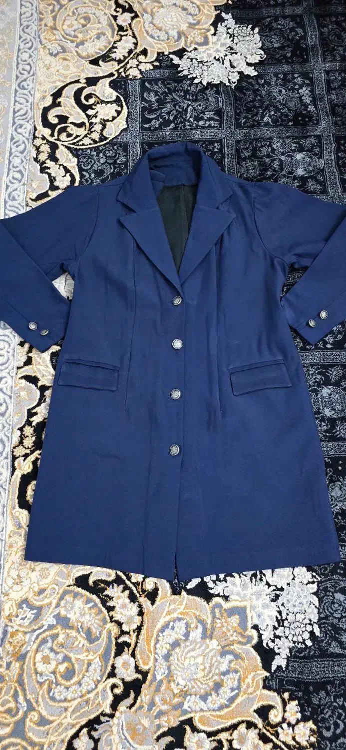 مانتو|لباس|کاشان, مزرعه نو|دیوار