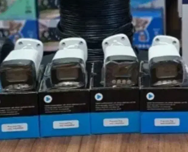 پک ۴ دوربین مداربسته+میکروفون ضبط صدا با متعلقات|دوربین مداربسته|اصفهان, پروین|دیوار