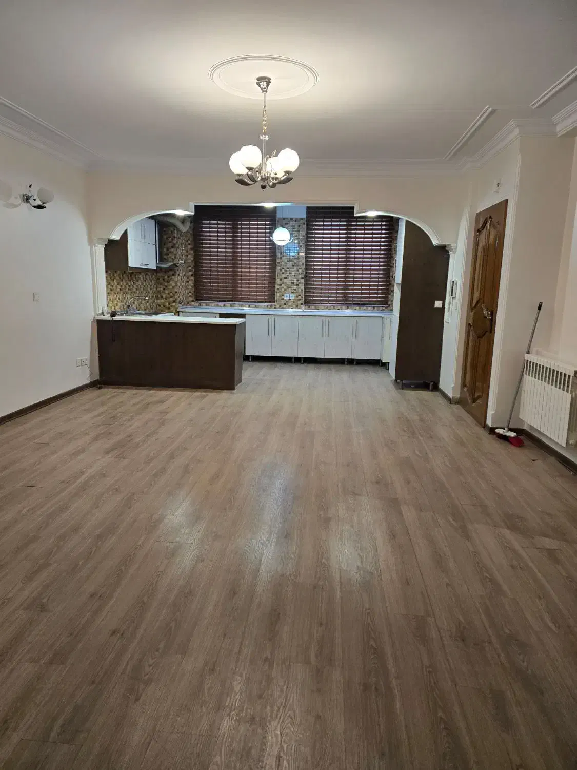 ۸۴ متری ۲ خوابه